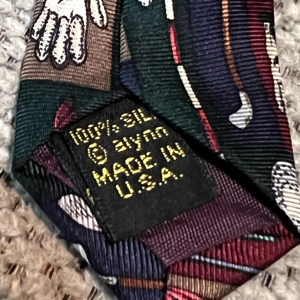 Vintage Alynn Neckwear “Golf Shop” Silk‎ Tie